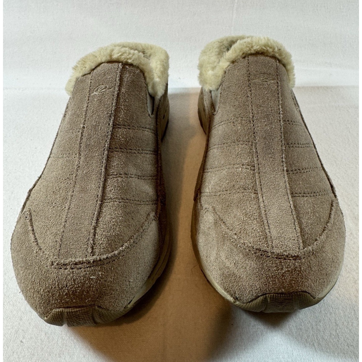 Women's Beige Faux Suede Slip-On Slippers Faux Fur Lined Round Toe 7.5m